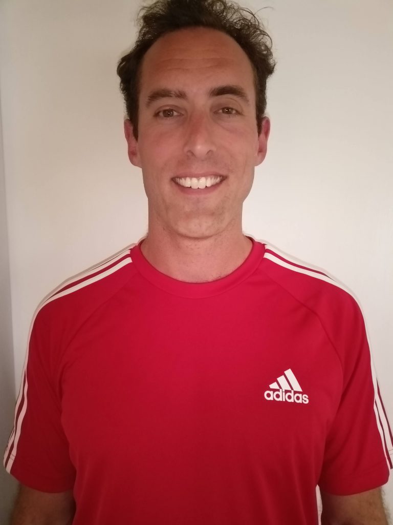 Simon, online personal trainer.